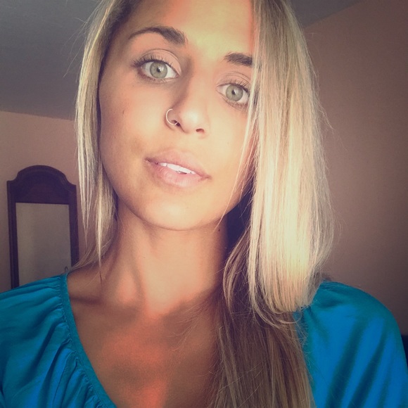 Meet your Posher, Anshea - Picture 1 of 1